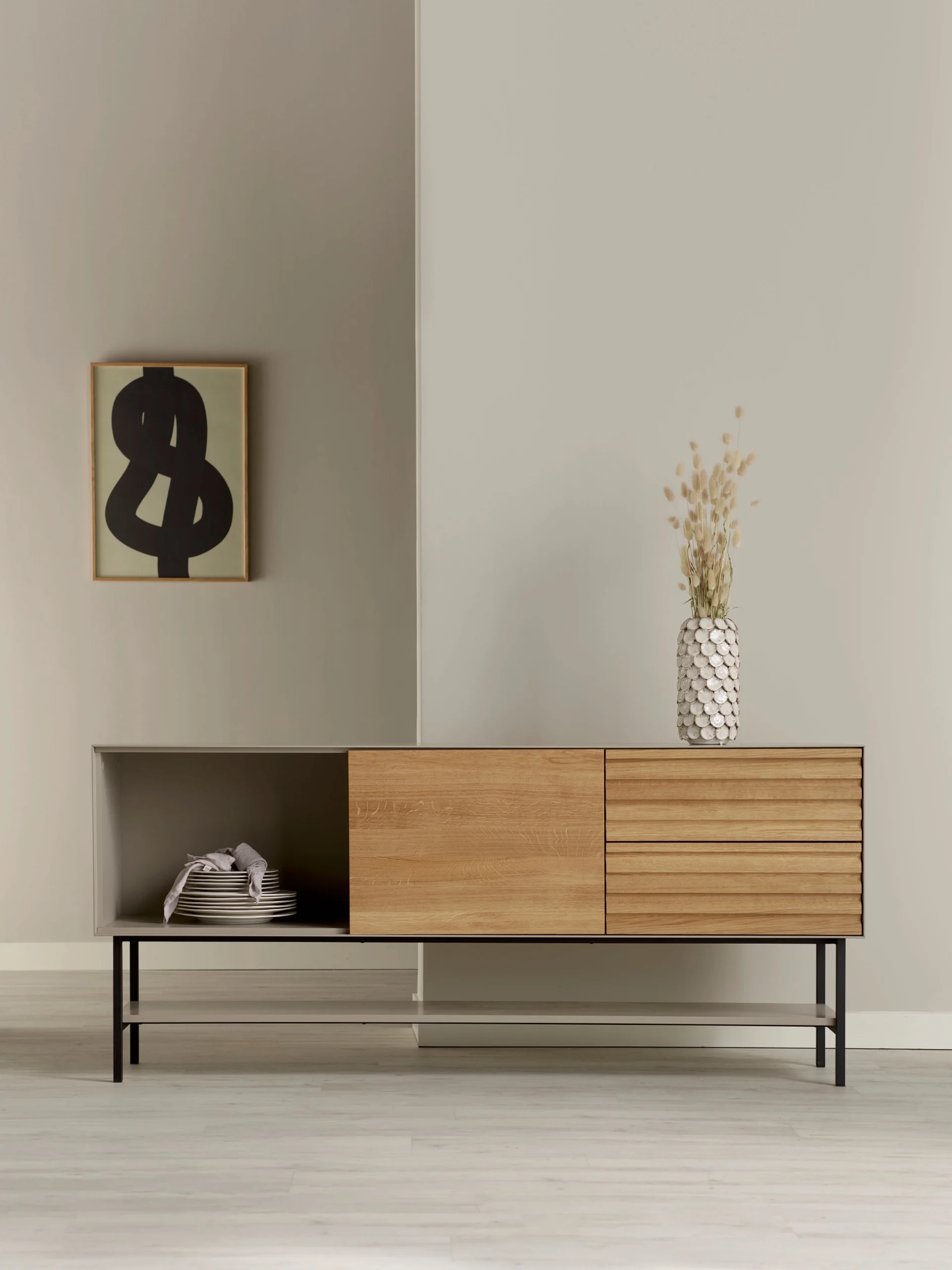 ESSENCE Sideboard – Massiv oljad ek & varmgrå stomme - Bild 3