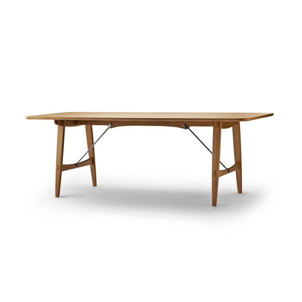 BM116-mogensen-huntingtable