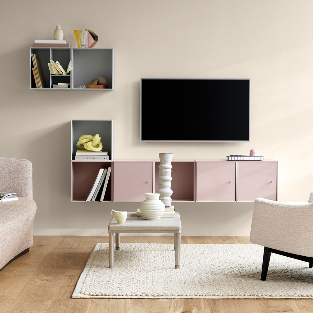 Montana-Mini-interior-tvbench