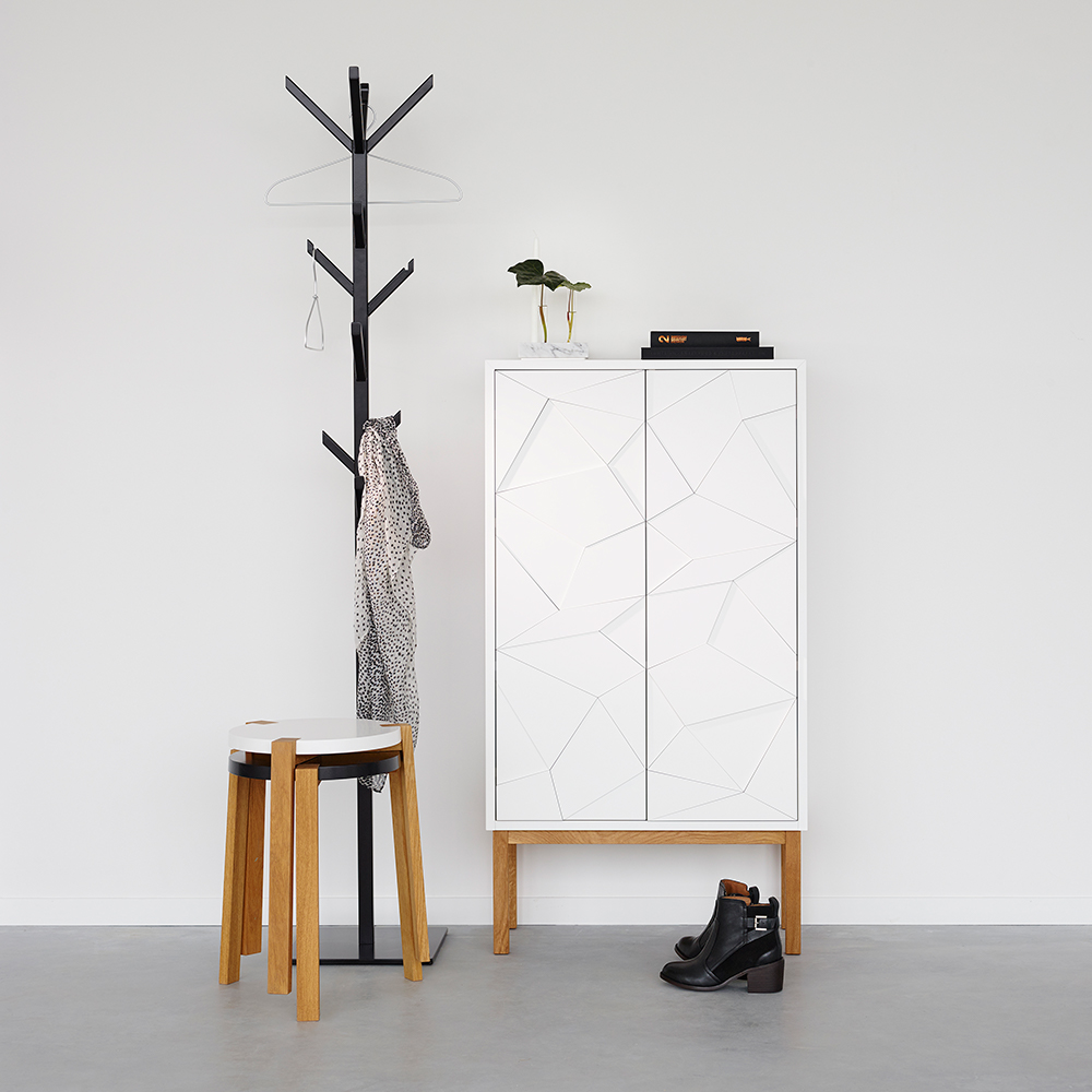 Twig-kladhangare-interior