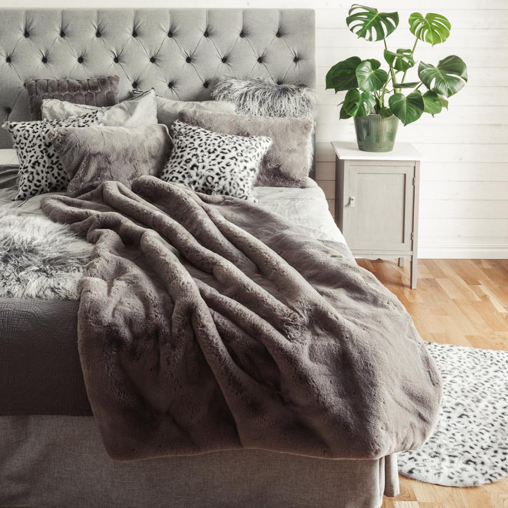 Fluffy-plad-Skinnwille-styled