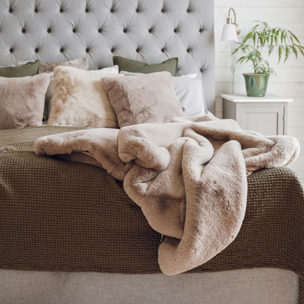 Fluffy-plad-Skinnwille-styled2