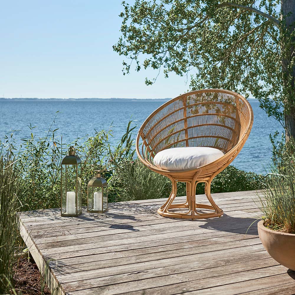 Luna-chair-exterior-Sika-Design-styled