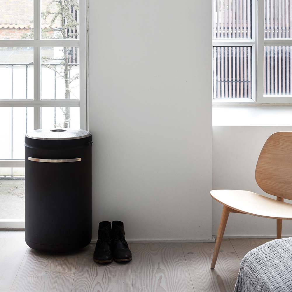 Vipp-441-laundry-bin-styled2