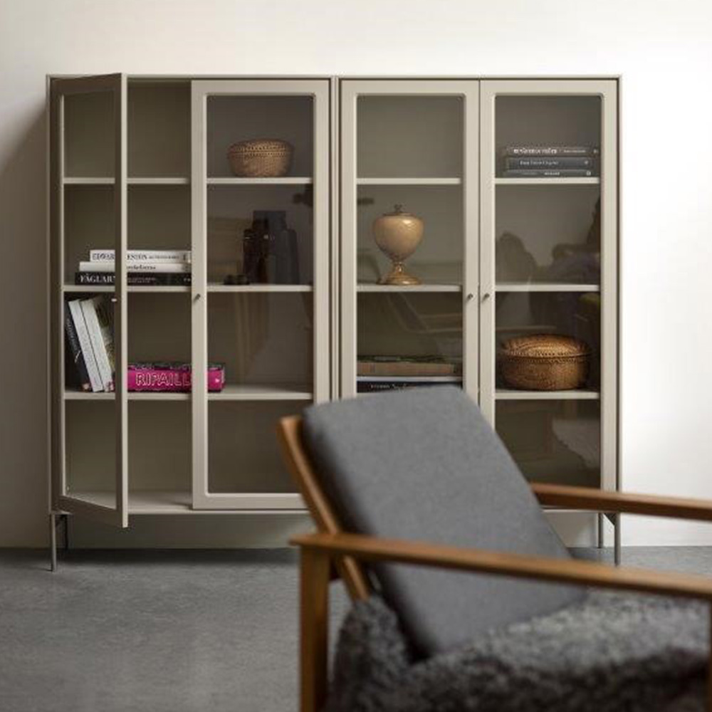 Volt-vitrinskap-Mavis-styled