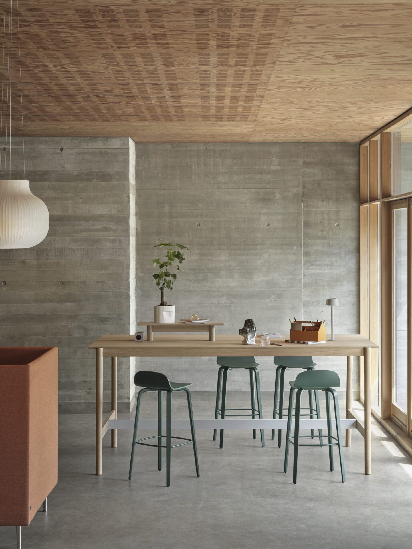Visu barstol miljöbild – Muuto
