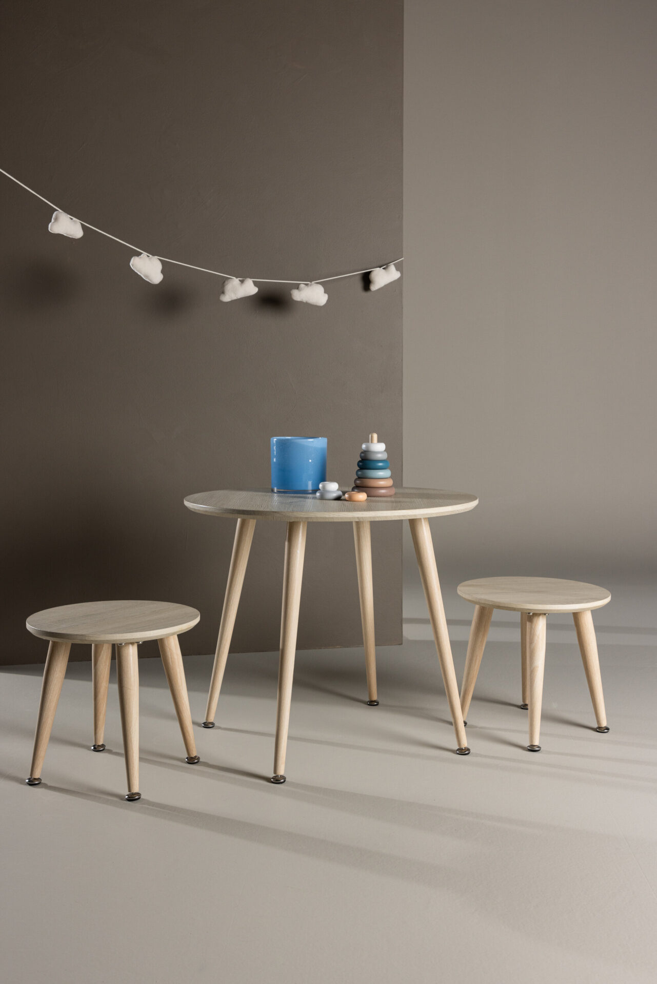 kids-barnbord-60-60-miljo-1-severins-mobler