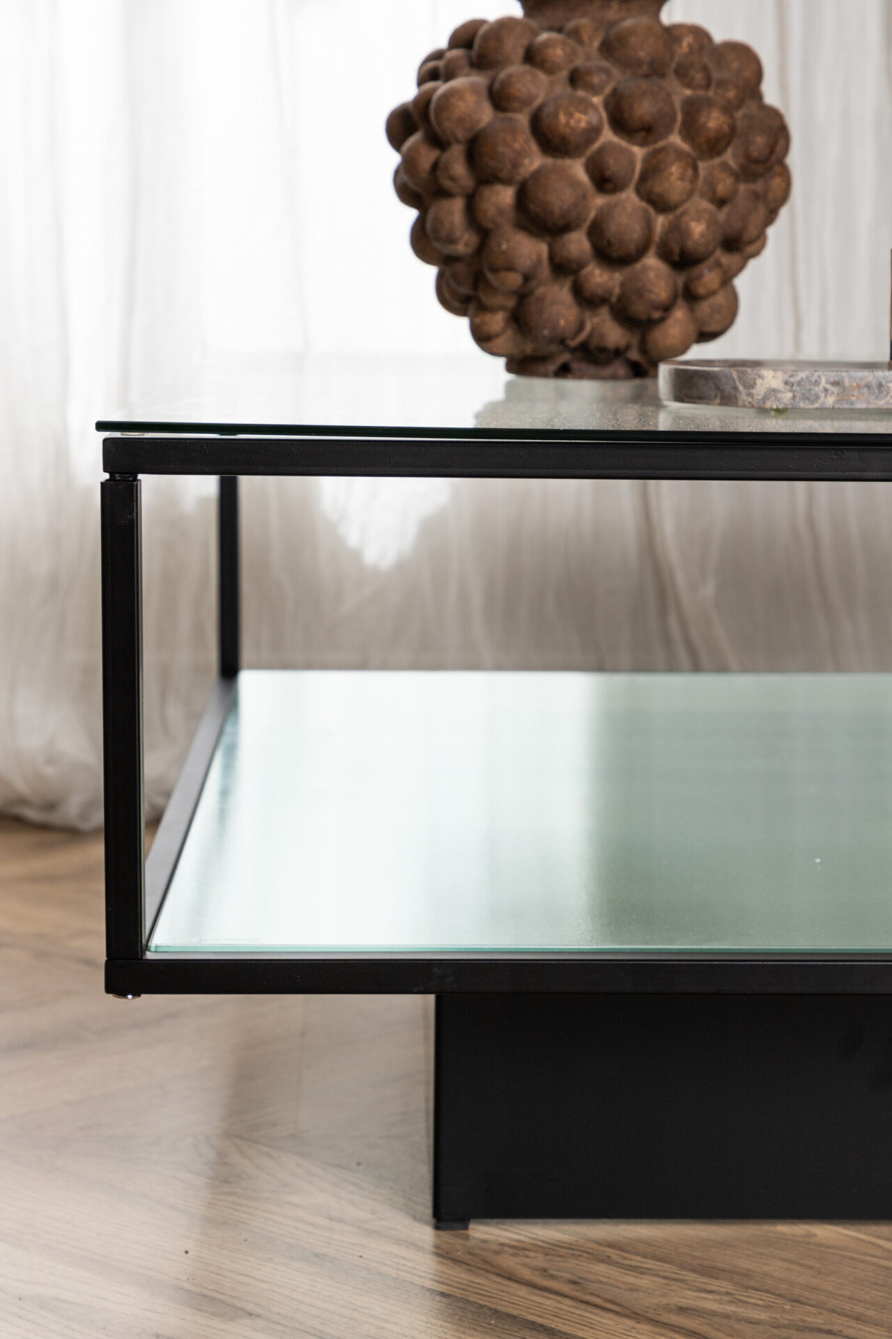 maglehem-soffbord-90-x-90-black-miljo-2-severins-mobler