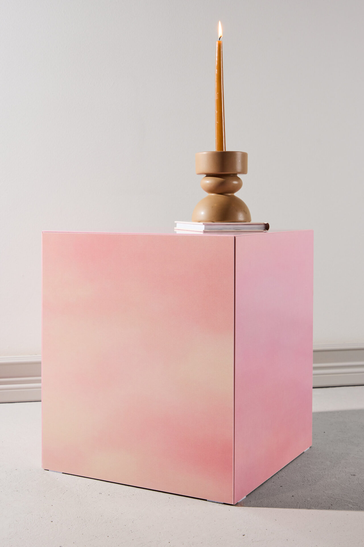 york-soffbord-40x40-rosa-miljo-4-severins-mobler